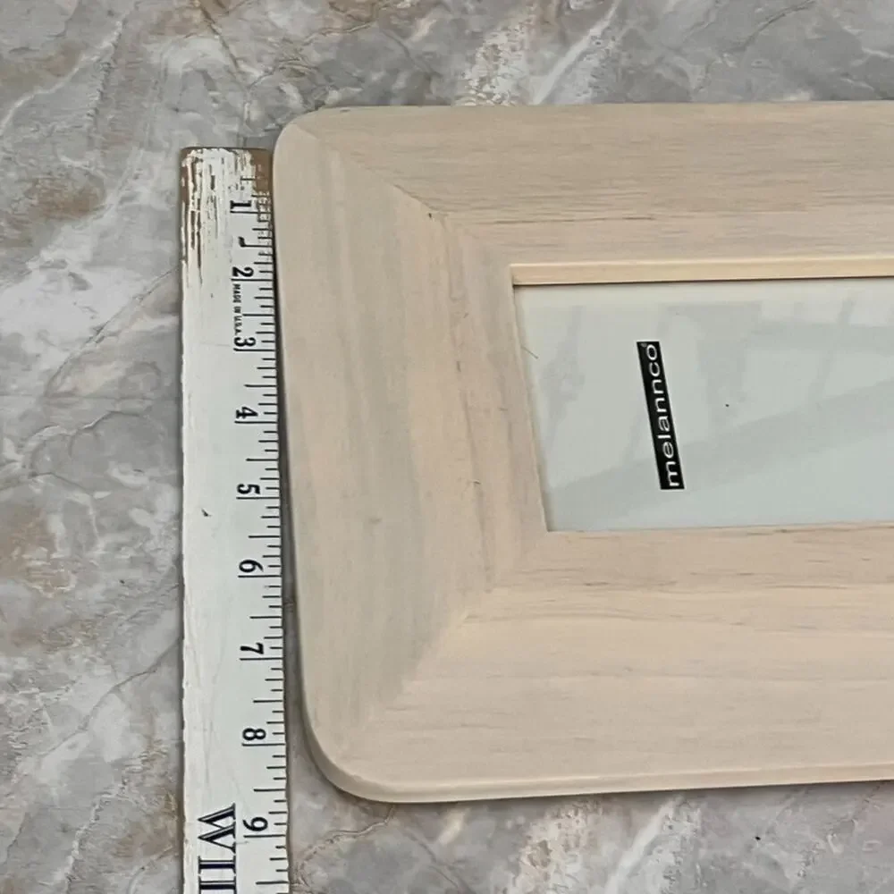 Melannco Wood Picture Frame 4 x 6 in Rectangle Raised Modern Minimalist